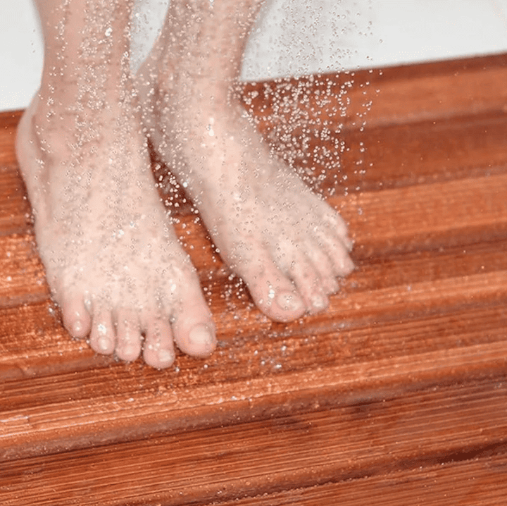 tapis de douche bois teck confortable sous les pieds