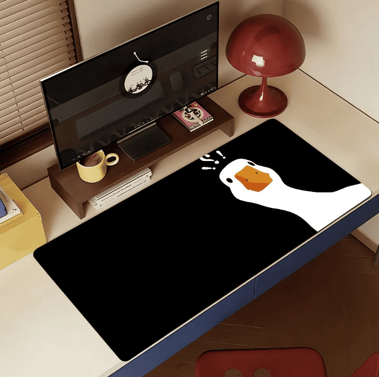 Un tapis de souris humoristique au design unique qui attire l’attention et apporte une touche de personnalité à votre setup.