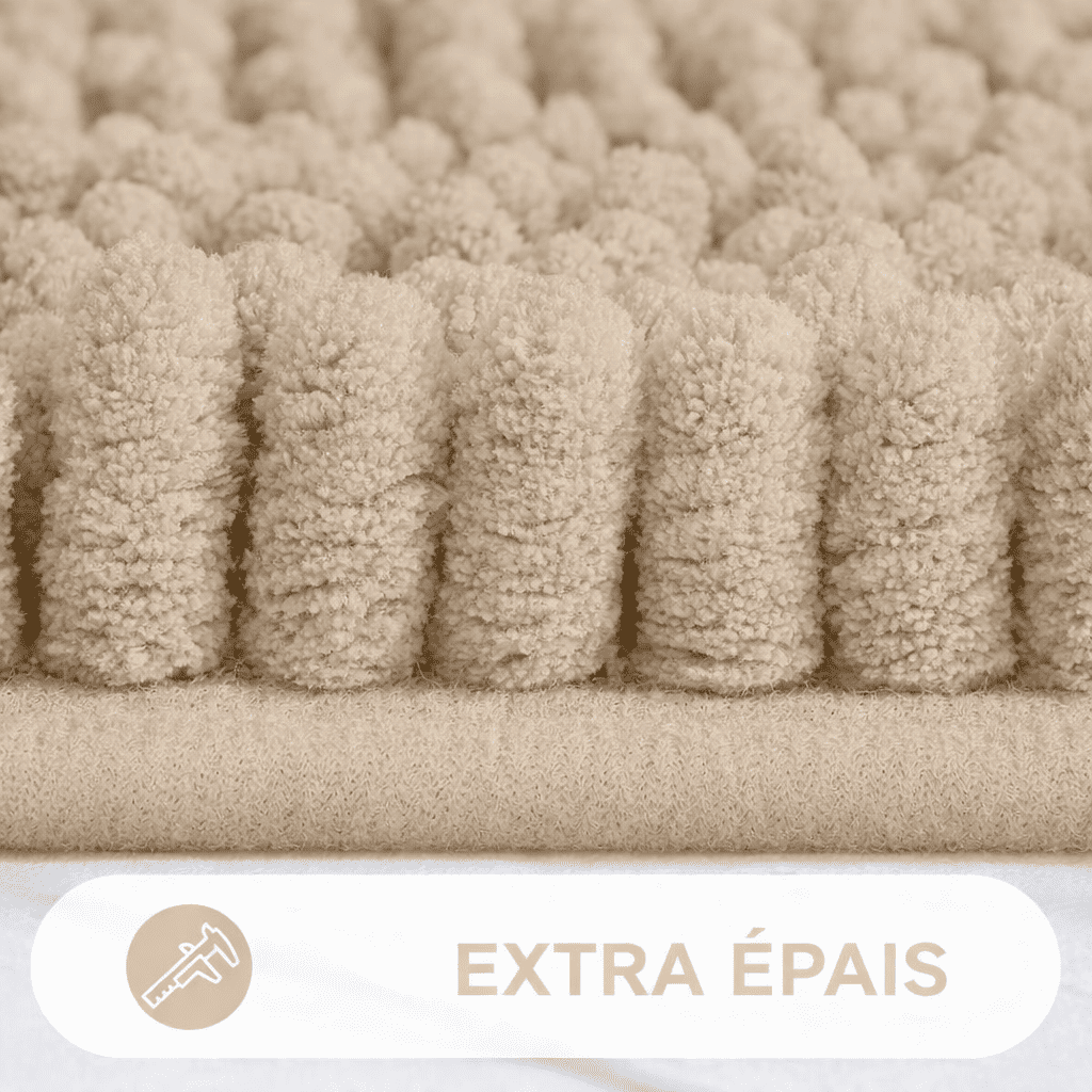 gros plan sur tapis de bain beige épais montrant la hauteur des fibres moelleuses