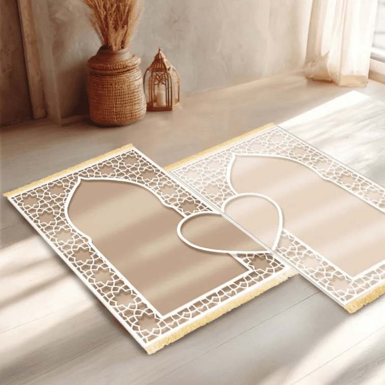 tapis de prière beige design moderne utilisé en intérieur décoration salon tapis de salat confortable et esthétique