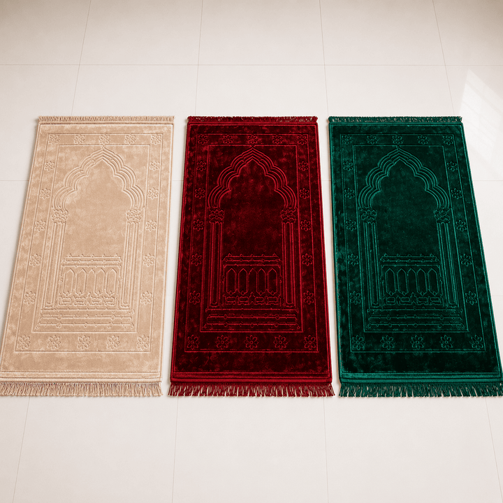 Tapis de prière rembourré en velours avec plusieurs couleurs élégantes et texture douce confortable