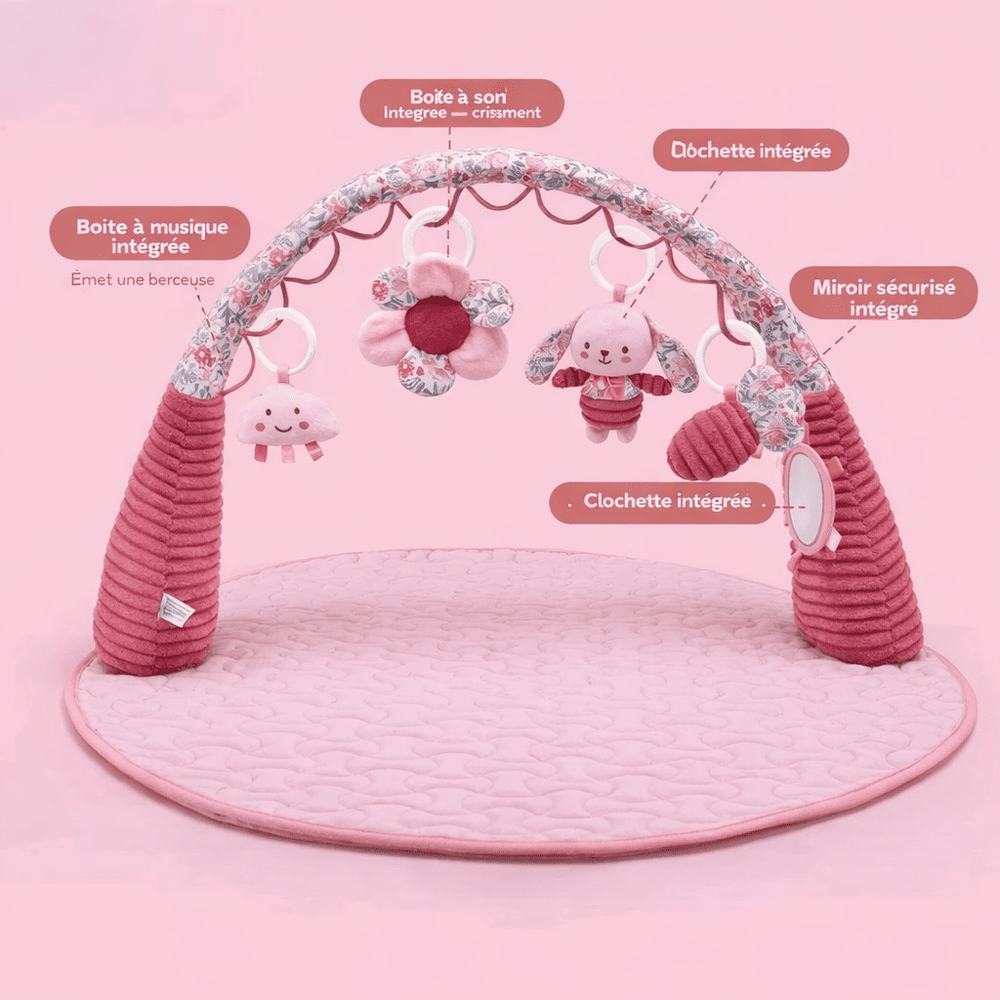 Vue complète du tapis d’éveil 3 en 1 avec arche et accessoires sensoriels