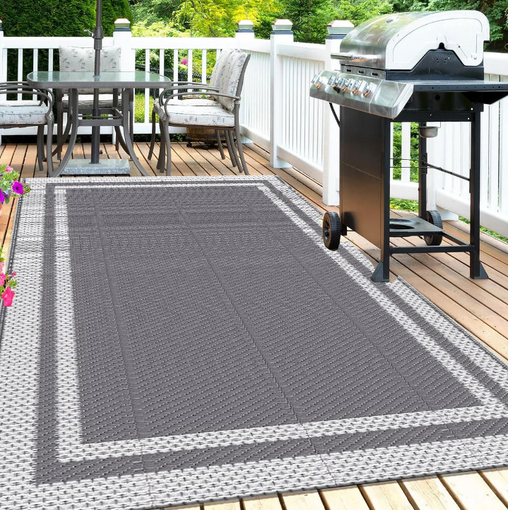 Tapis exterieur gris